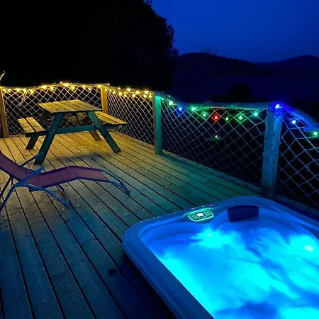 Hébergement de vacances Yourte 2-4 Personnes Avec Saint-Laurent-de-Lévézou